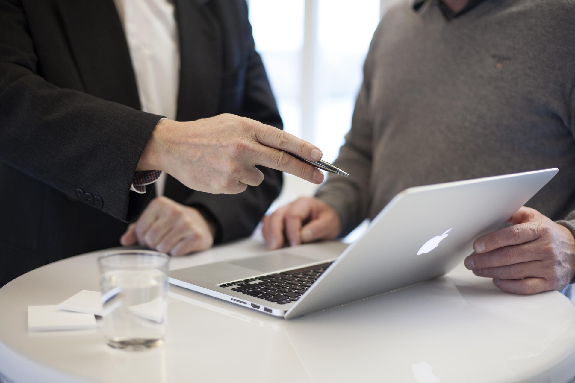 Coaching professionnel avec un ordi